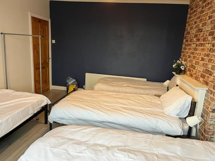 Ovington Grove 2 Fully Equipped Kitchen Free Parking 3 Bedrooms Netflix Newcastle upon Tyne Luaran gambar