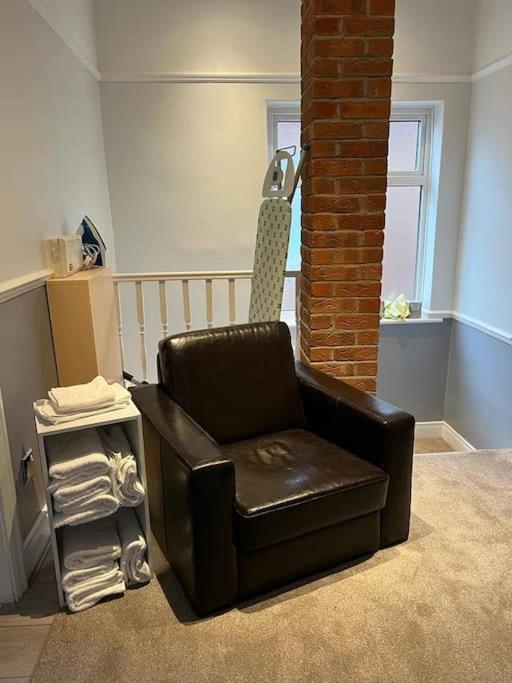 Ovington Grove 2 Fully Equipped Kitchen Free Parking 3 Bedrooms Netflix Newcastle upon Tyne Luaran gambar