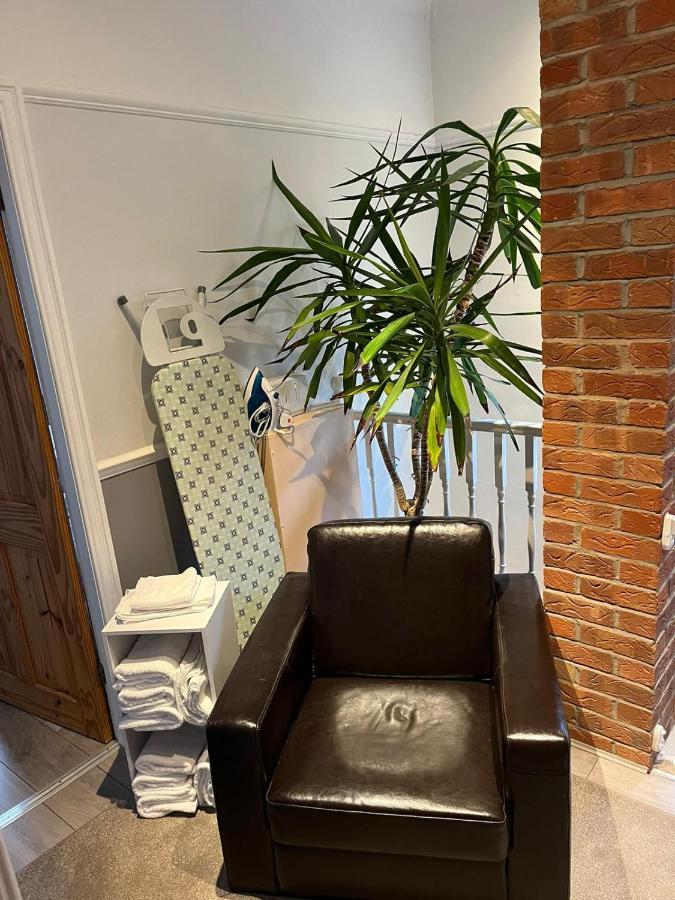 Ovington Grove 2 Fully Equipped Kitchen Free Parking 3 Bedrooms Netflix Newcastle upon Tyne Luaran gambar
