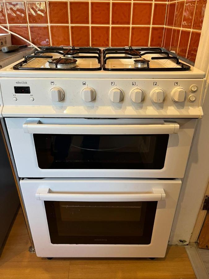 Ovington Grove 2 Fully Equipped Kitchen Free Parking 3 Bedrooms Netflix Newcastle upon Tyne Luaran gambar